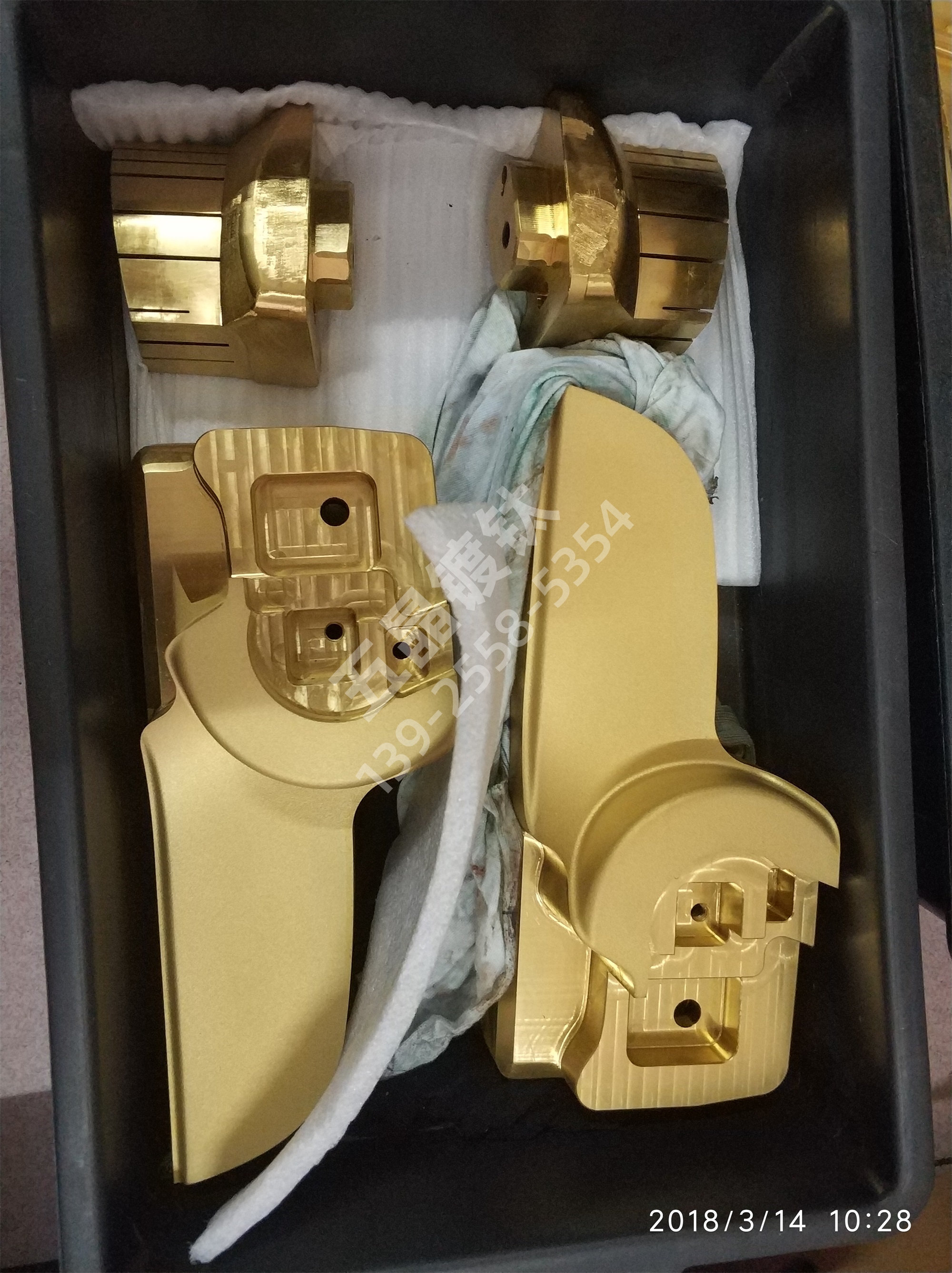 汽车模具镀钛加工.jpg